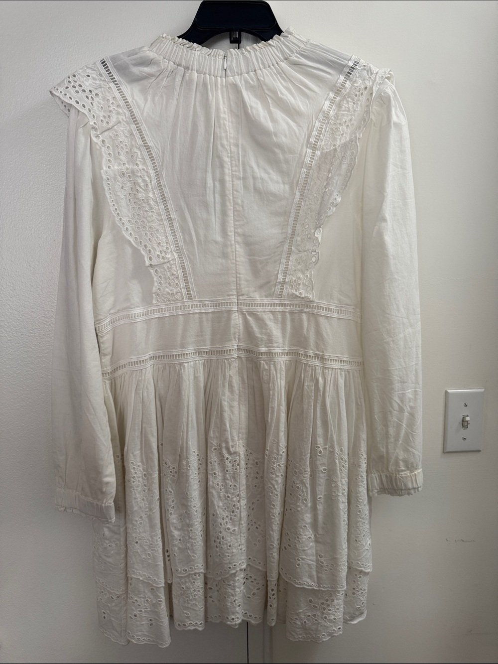 All Saints White Eyelet Lace Detail Top with Black Tag - Picture 3 of 3